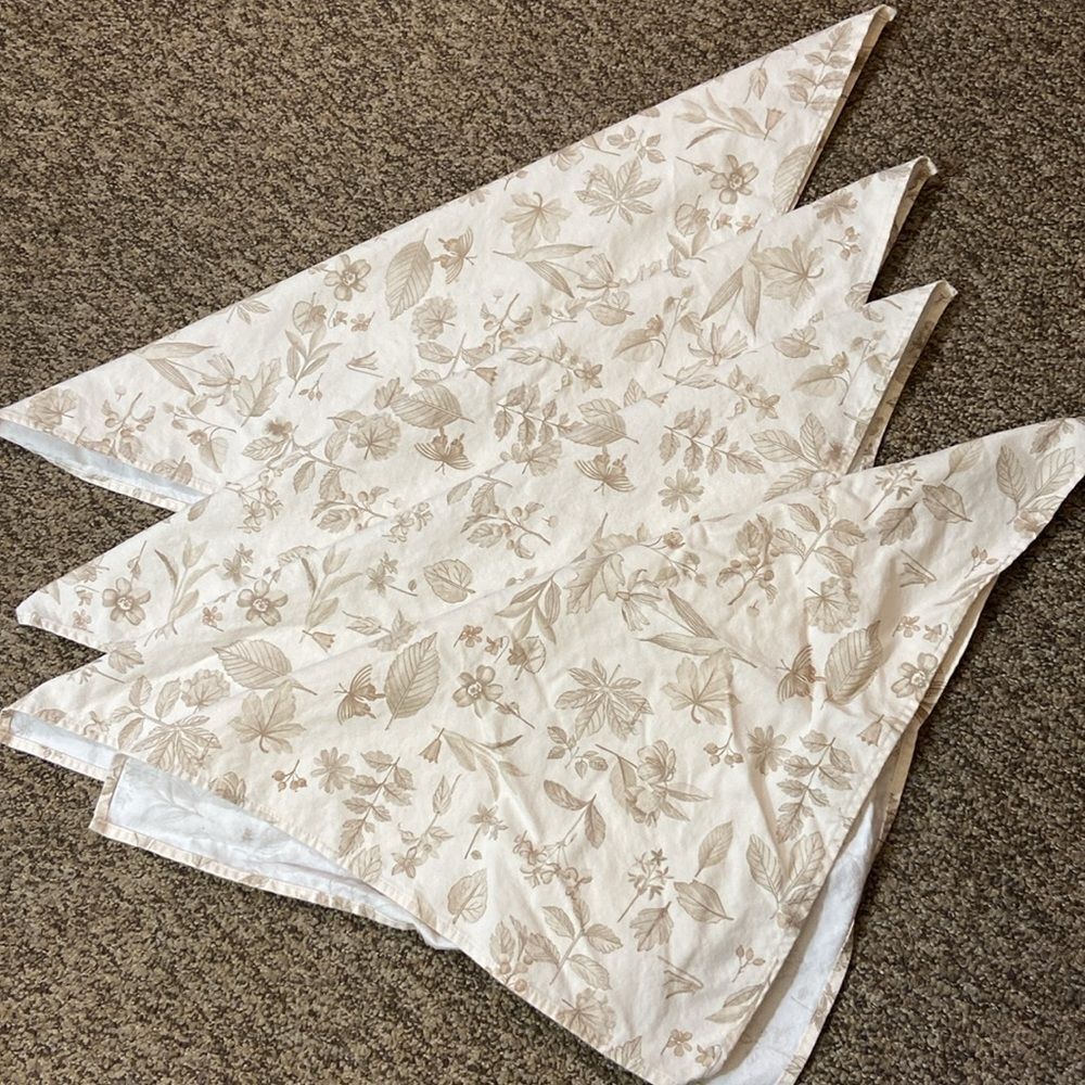 Vintage Of Tablecloth Cloth Set 4